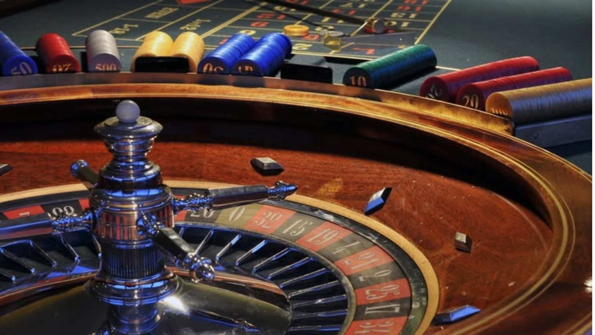 Random Rewards and Advanced Engagement Models